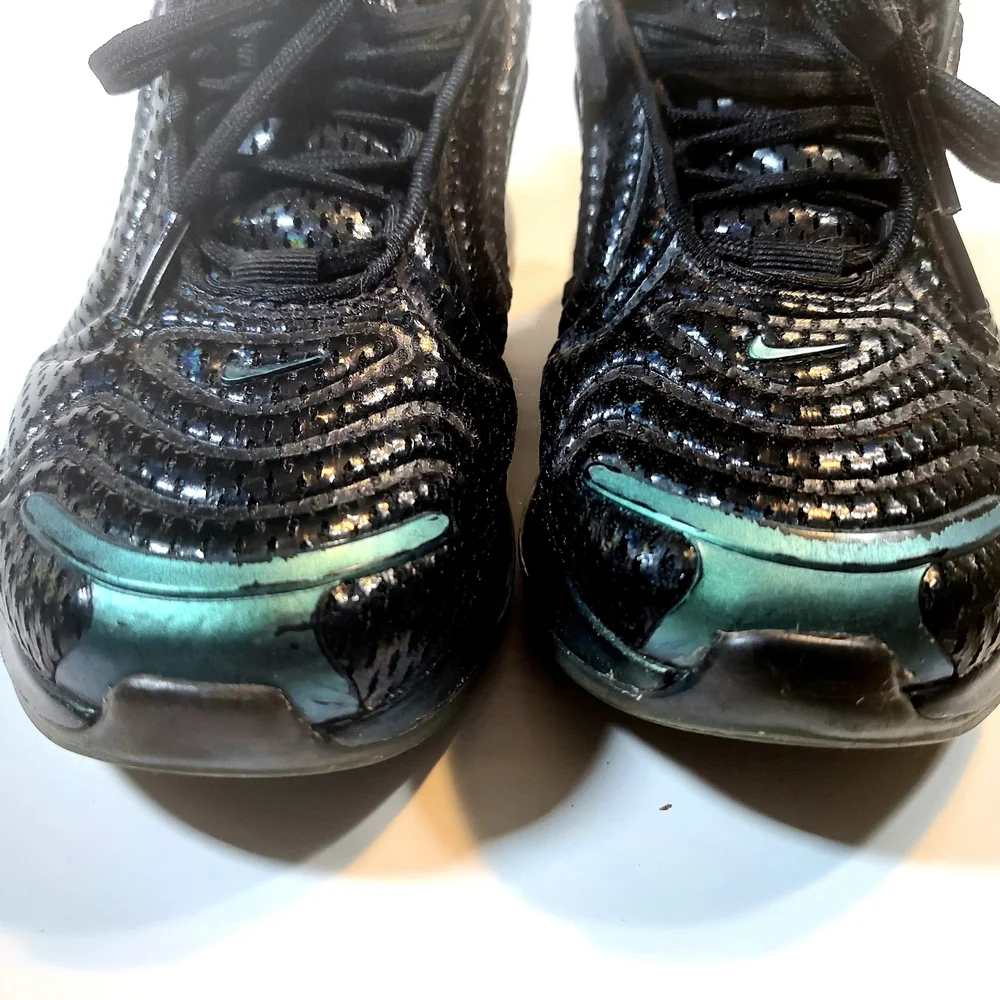 Women's Nike Air Max 720 Iridescent Black Green Sneakers